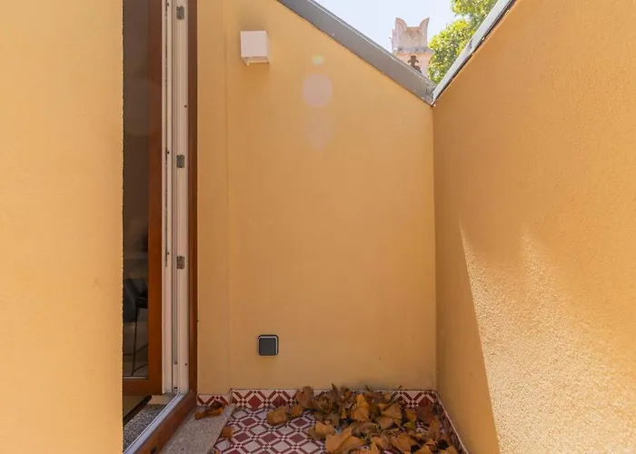 Urban House Marques By Lovelystay