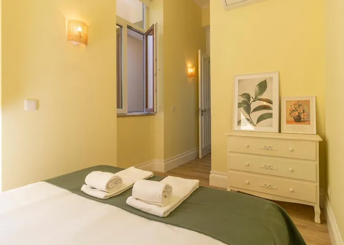 Urban House Marques By Lovelystay