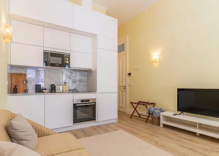 Urban House Marques By Lovelystay