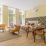 Urban House Marques By Lovelystay