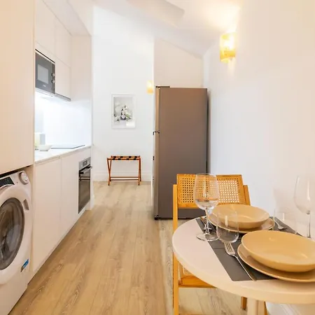 Urban House Marques By Lovelystay Апартаменты *