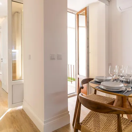 Urban House Marques By Lovelystay Порту