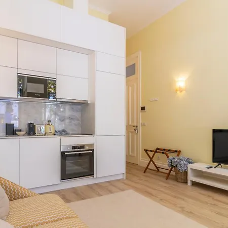 Urban House Marques By Lovelystay