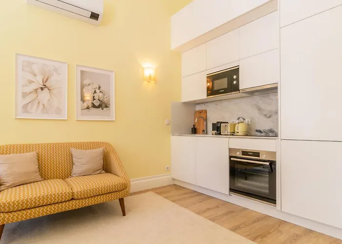 Urban House Marques By Lovelystay