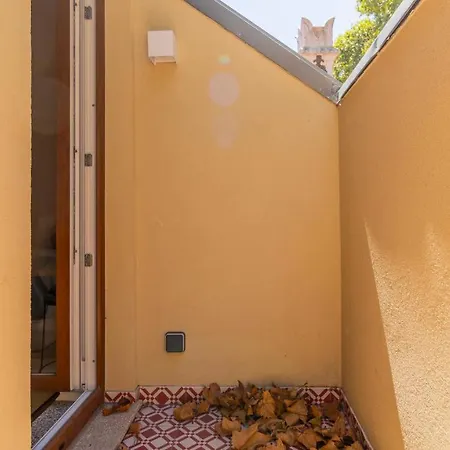 Urban House Marques By Lovelystay