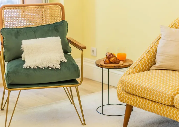 Urban House Marques By Lovelystay